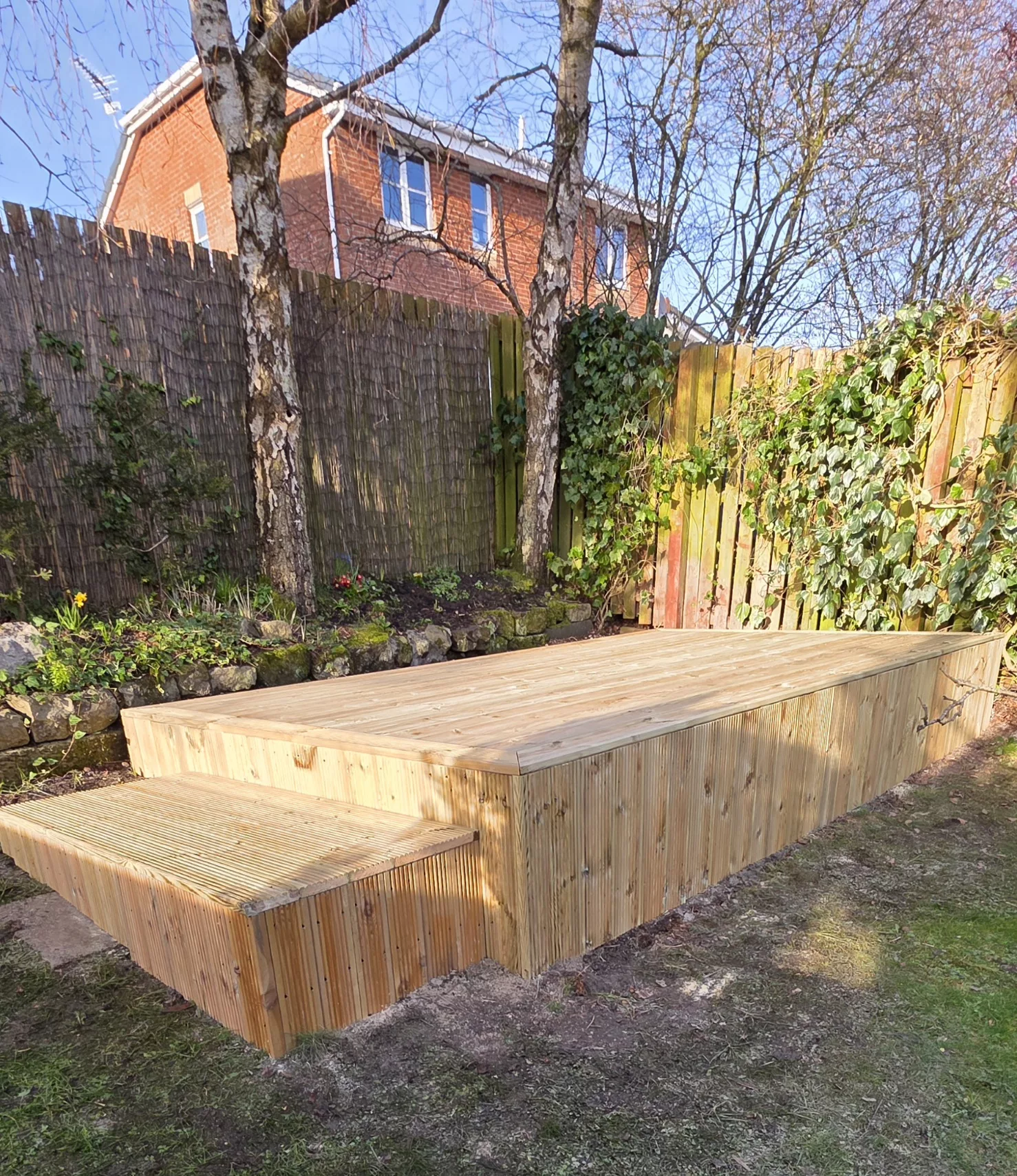 New composite decking installed by SGBS Projects